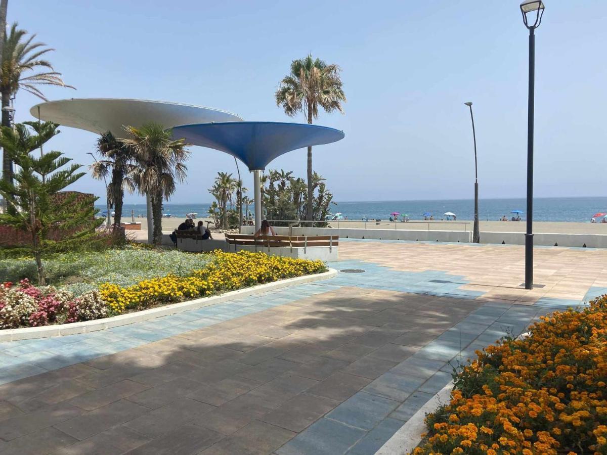 Victoria Home & Parking Estepona Ngoại thất bức ảnh