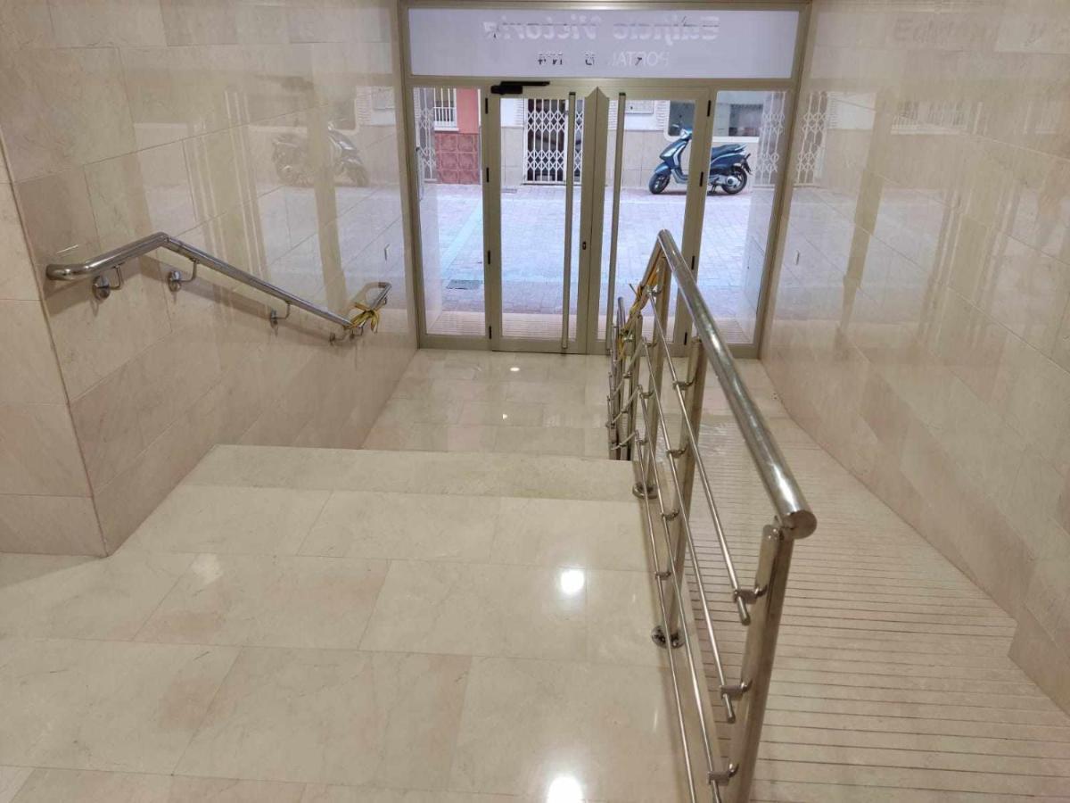 Victoria Home & Parking Estepona Ngoại thất bức ảnh