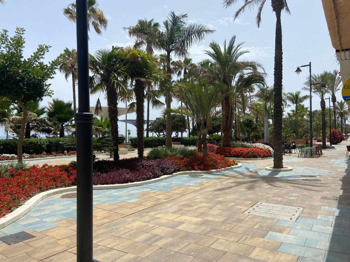 Victoria Home & Parking Estepona Ngoại thất bức ảnh